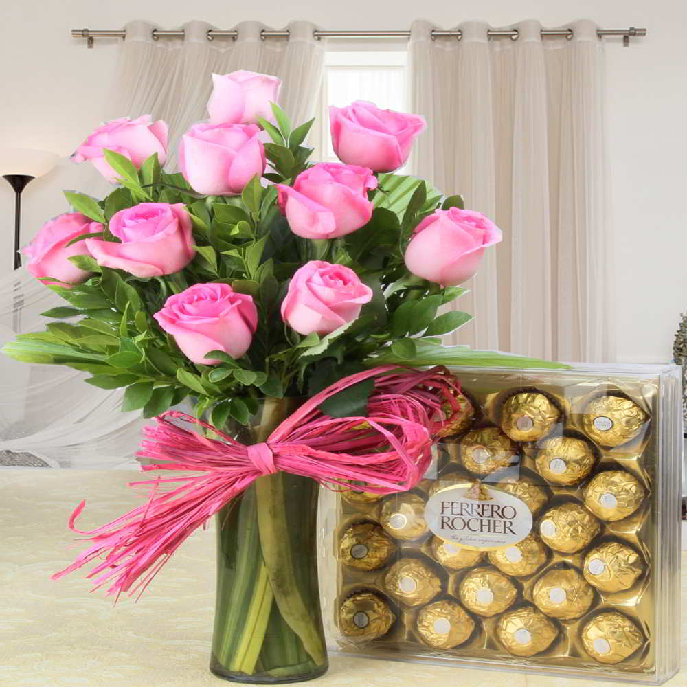 Fresh Red Rose Vase and Ferrero Chocolate Gift