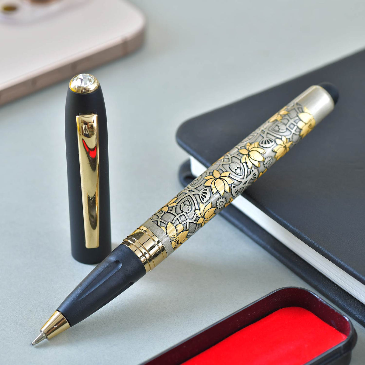 Elegant Floral Personalized Pen Gift